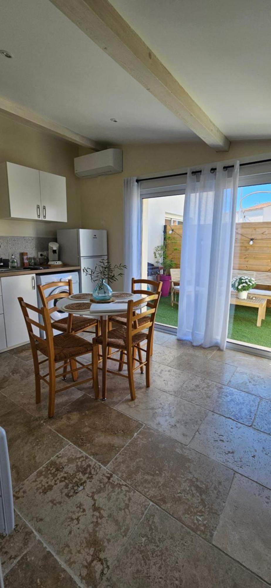 Chez Lisa Appartement Port-Saint-Louis-du-Rhône Buitenkant foto