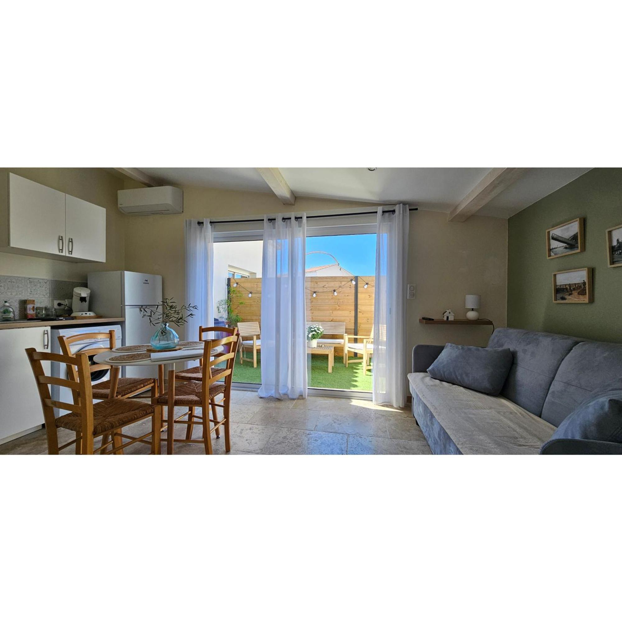 Chez Lisa Appartement Port-Saint-Louis-du-Rhône Buitenkant foto